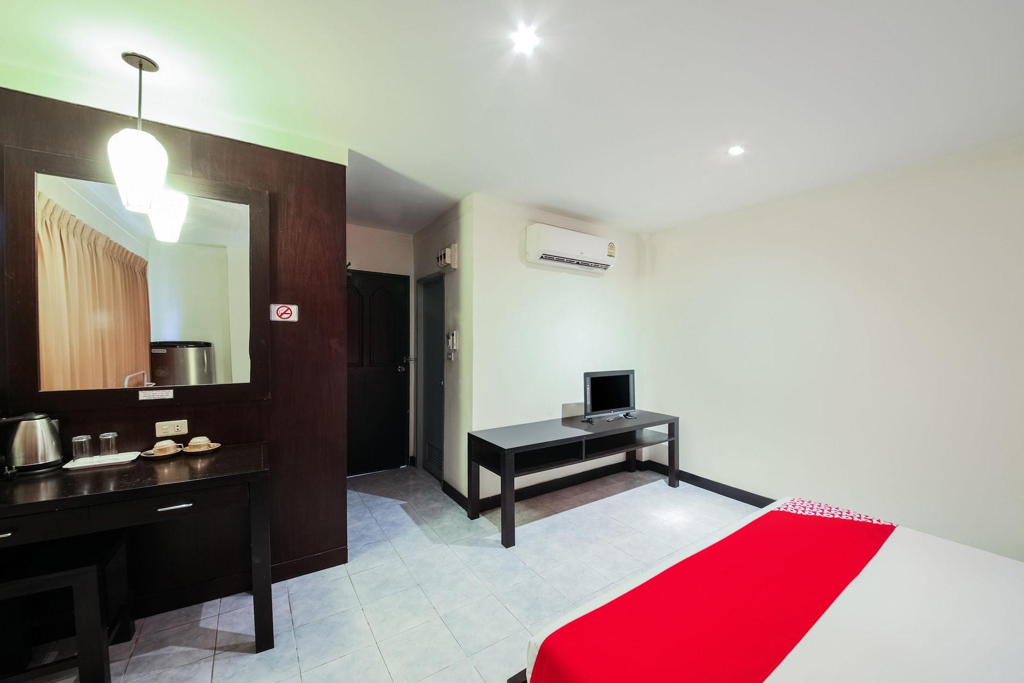 Oyo 244 Roar Inn Patong 외부 사진
