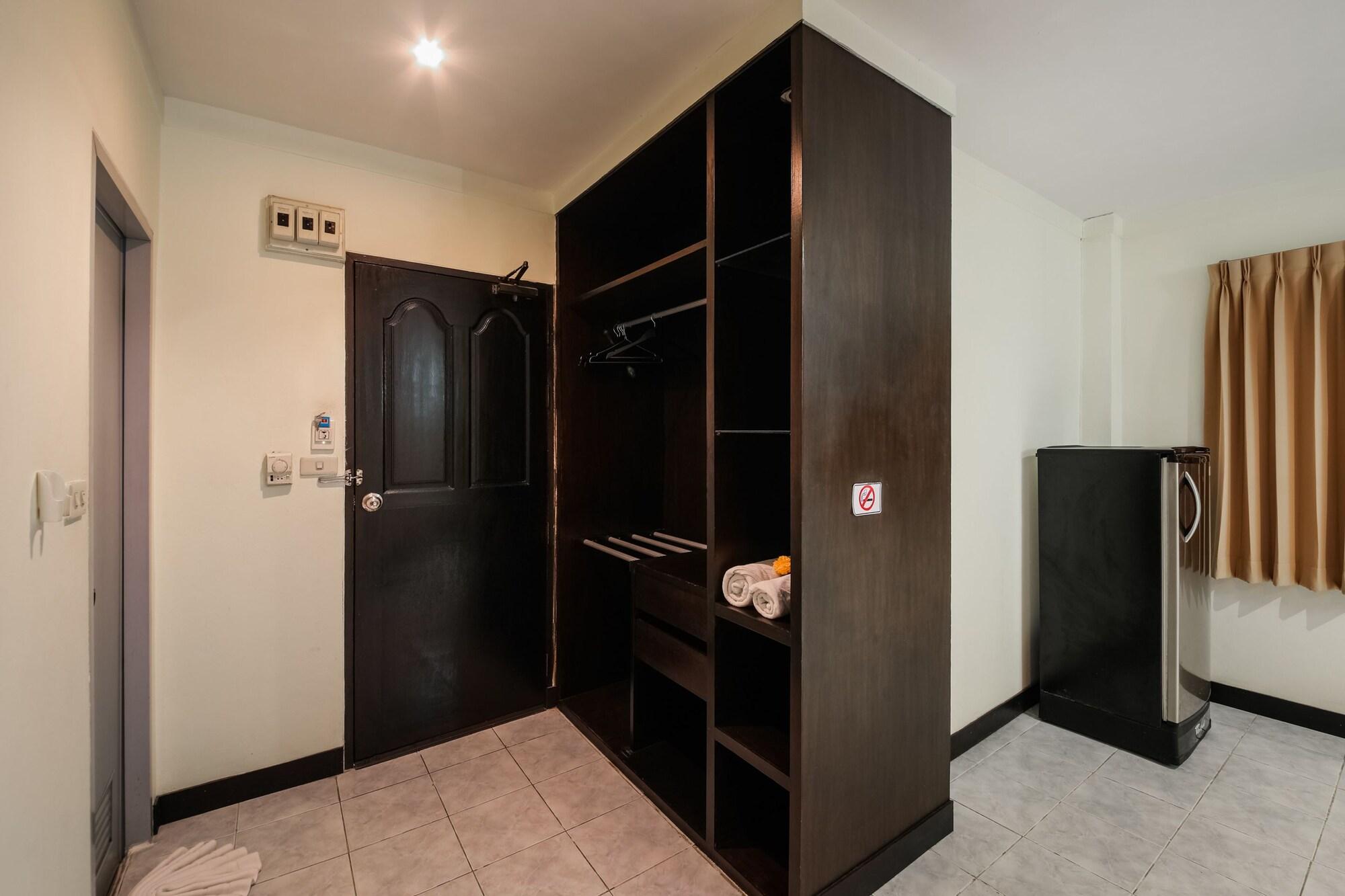 Oyo 244 Roar Inn Patong 외부 사진