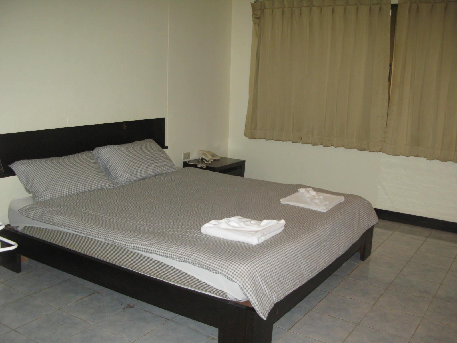 Oyo 244 Roar Inn Patong 외부 사진
