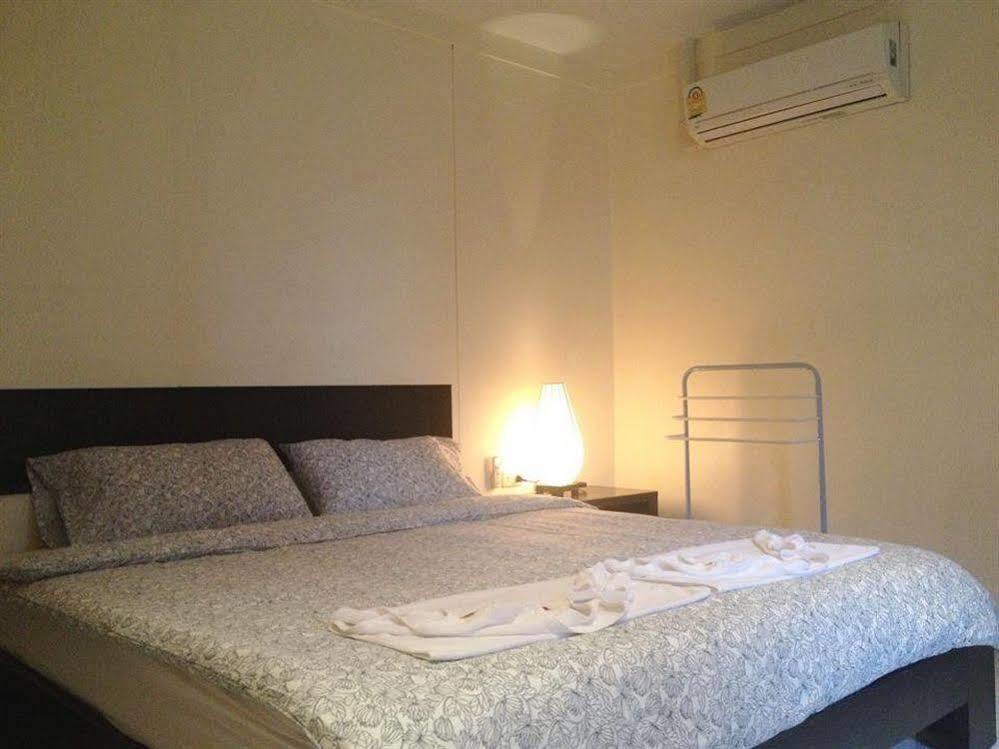 Oyo 244 Roar Inn Patong 외부 사진