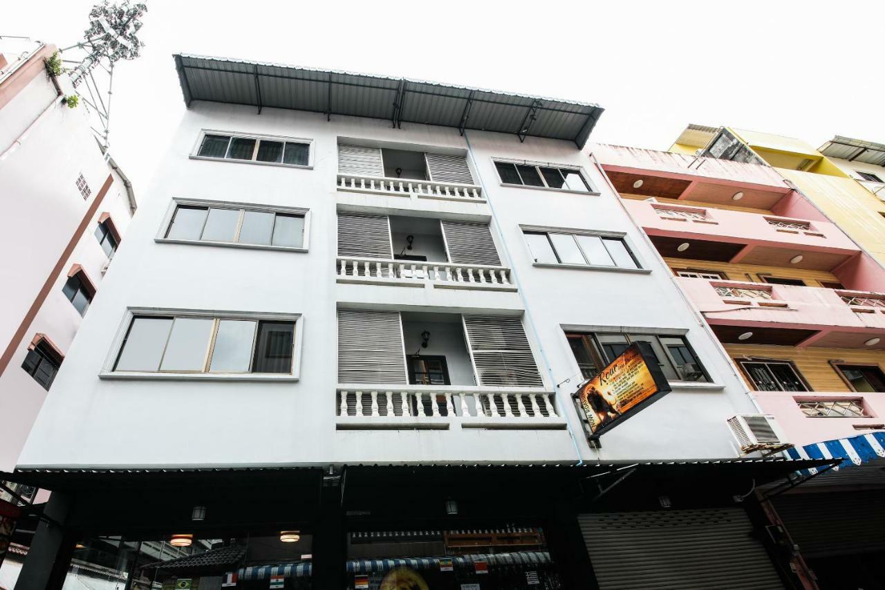 Oyo 244 Roar Inn Patong 외부 사진